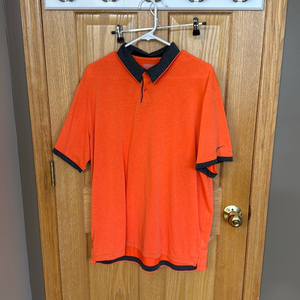 Nike golf shirt, excellent condition!